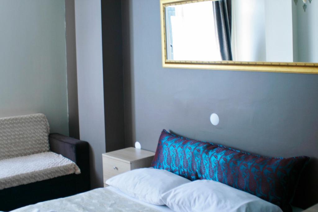Esra Sultan Petrol Hotel Istanbul Zimmer foto
