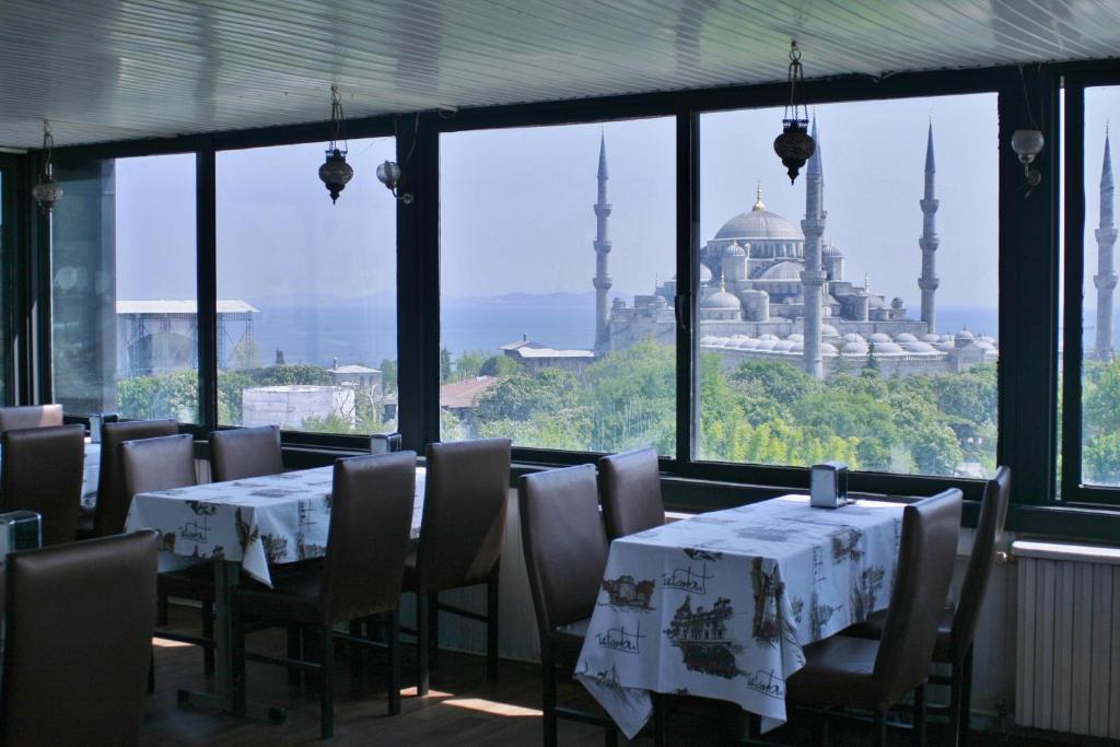 Esra Sultan Petrol Hotel Istanbul Zimmer foto