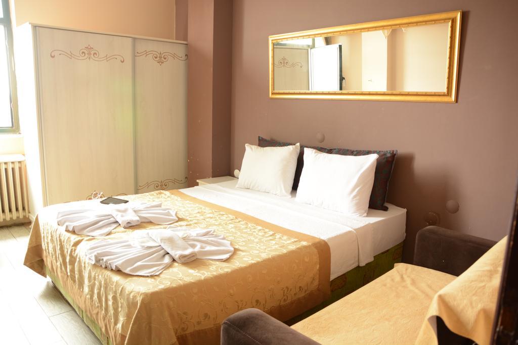 Esra Sultan Petrol Hotel Istanbul Exterior foto