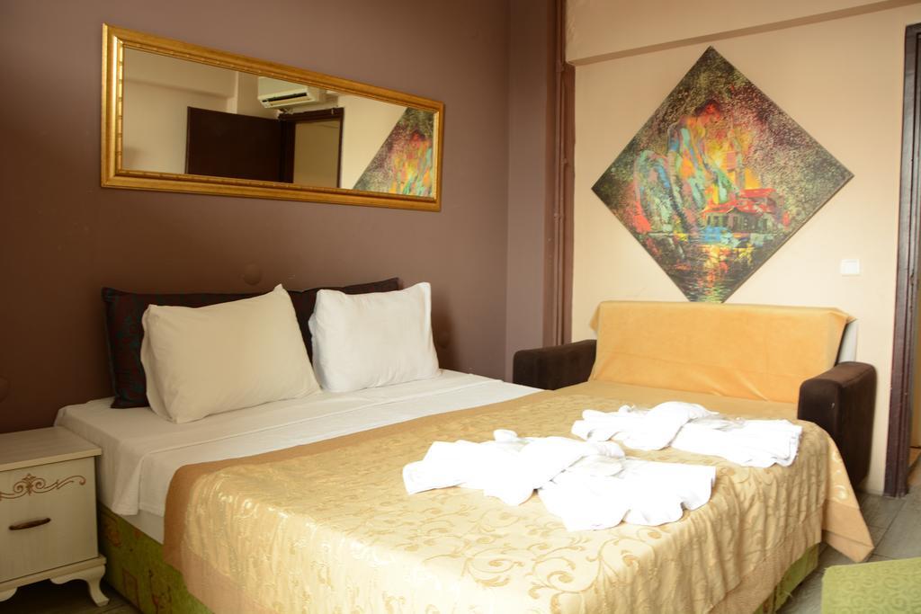 Esra Sultan Petrol Hotel Istanbul Exterior foto