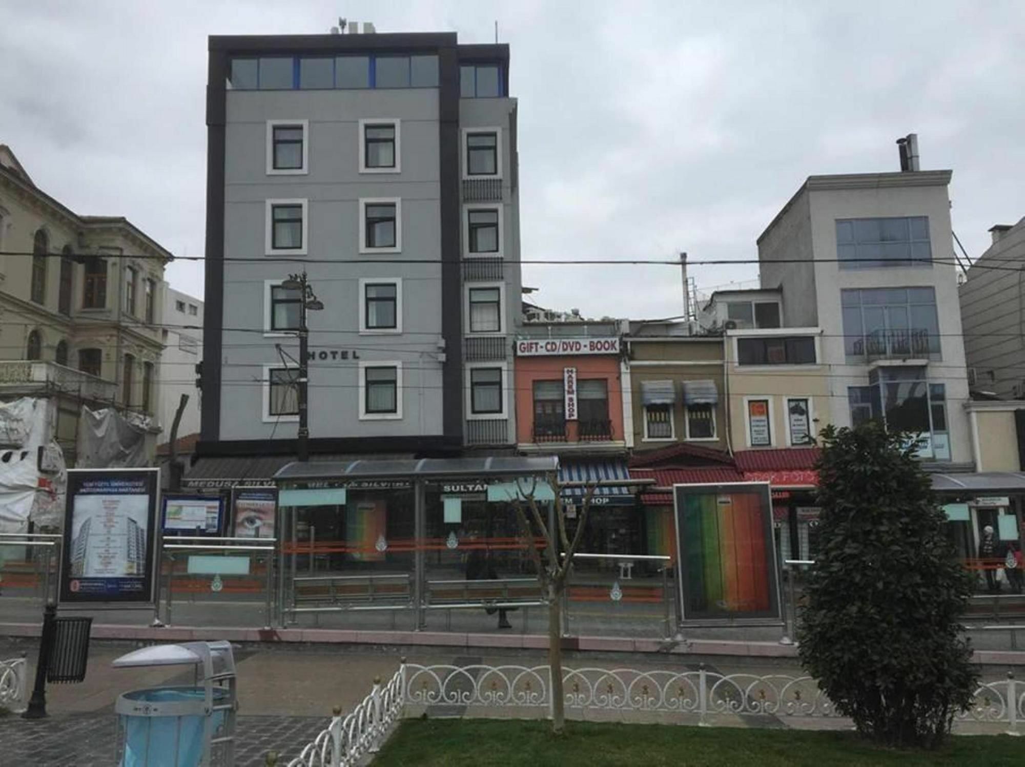Esra Sultan Petrol Hotel Istanbul Exterior foto