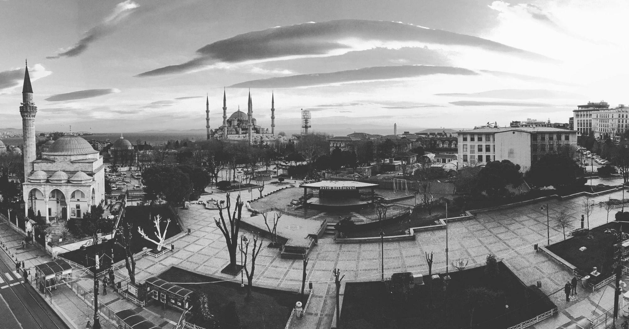 Esra Sultan Petrol Hotel Istanbul Exterior foto