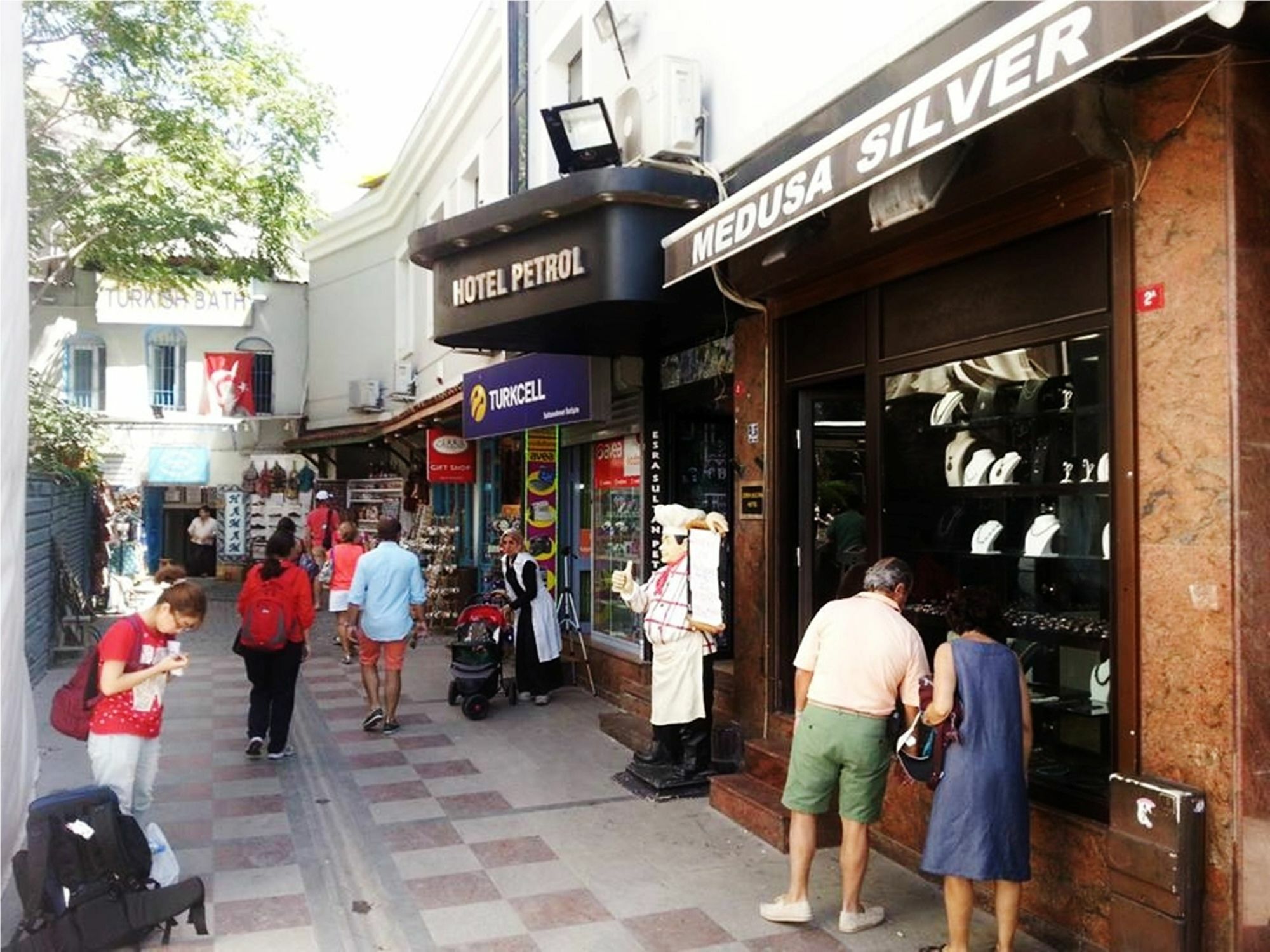 Esra Sultan Petrol Hotel Istanbul Exterior foto