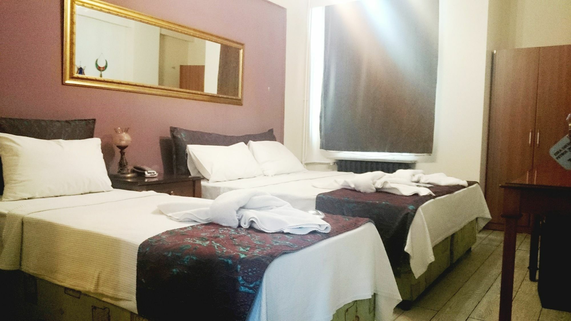Esra Sultan Petrol Hotel Istanbul Exterior foto